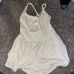 FREE PEOPLE MOVEMENT RUNSIE🥥